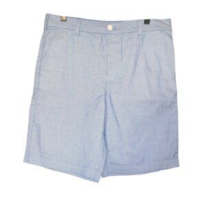 Mens IZOD Golf 9.5” Blue And White Pinstriped Shorts Size 33‎